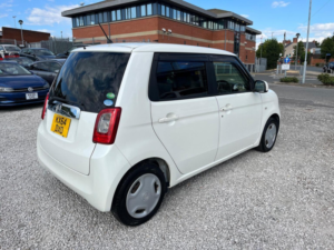 2014 Honda N-Box N-One 660cc Petrol CVT Automatic Kei Car in White — image 5