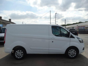 2022 Ford Transit Custom 2.0 320 Ecoblue Limited L1 H1 Euro 6 (s/s) 5dr in White — image 5