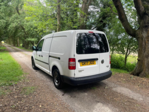 2017 Volkswagen Caddy Maxi 1.6 Tdi Bluemotion Tech C20 Maxi Startline Fwd 5dr in White — image 6