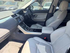 2018 Land Rover Range Rover Evoque Td4 Se Tech in White — image 2