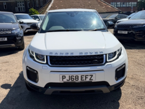 2018 Land Rover Range Rover Evoque Td4 Se Tech in White — image 3