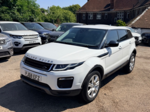 2018 Land Rover Range Rover Evoque Td4 Se Tech in White — image 5