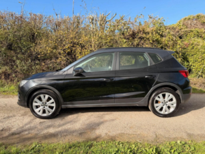 2020 SEAT Arona 1.0 Tsi Se Technology DSG Euro 6 (s/s) 5dr in Black — image 3