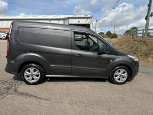 2018 Ford Transit Connect 1.5 Tdci 200 Limited in Grey — image 3