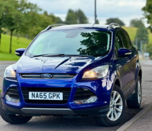 2015 Ford Kuga 1.5 T Ecoboost Titanium in Blue — image 5