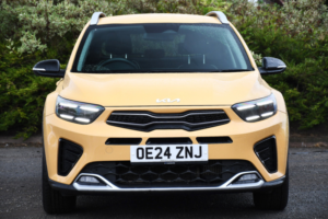 2024 Kia Stonic 1.0 T-Gdi Gt-Line SUV 5dr Petrol Dct Euro 6 (s/s) (98 Bhp) in Yellow — image 5