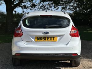 2011 Ford Focus 1.6 Edge in White — image 6
