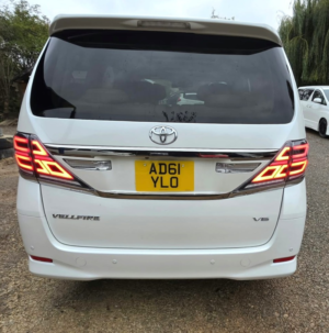 2012 Toyota Vellfire 3.5l-V6-V Edition- Dual Sunroof-Upgraded Car-Ulez/caz Pass-Free 48months Gold Warranty & 12months Aa Breakdown Cover in White — image 6