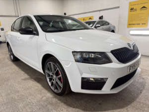 2015 Skoda Octavia 2.0 Tfsi Vrs in White — image 3