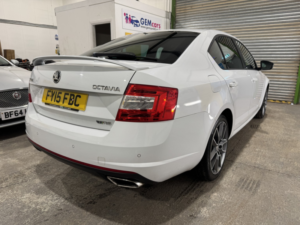 2015 Skoda Octavia 2.0 Tfsi Vrs in White — image 5