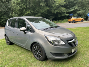 2015 Vauxhall Meriva 1.7 Cdti Exclusiv in Brown — image 2