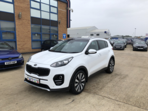 2017 Kia Sportage 1.7 Crdi 4 in White — image 2