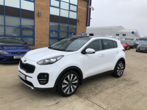 2017 Kia Sportage 1.7 Crdi 4 in White — image 5