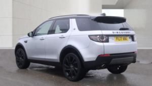 2017 Land Rover Discovery Sport 2.0 Td4 Hse Black in Silver — image 4