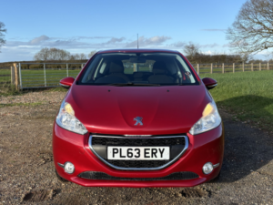 2014 Peugeot 208 1.0 Vti Active in Red — image 6