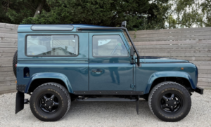 1998 Land Rover Defender in Multicolour — image 3