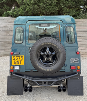 1998 Land Rover Defender in Multicolour — image 4