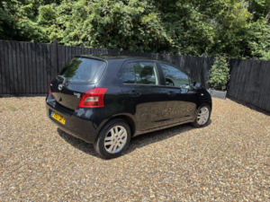 2007 Toyota Yaris 1.3 Vvt-I Tr in Black — image 3