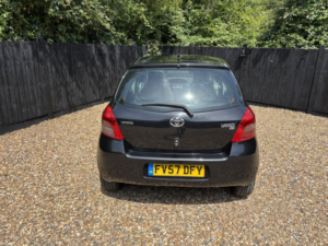 2007 Toyota Yaris 1.3 Vvt-I Tr in Black — image 4