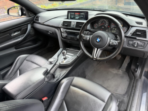 2017 BMW M4 3.0 Dct Biturbo Competition Pack + Hud + Harmon Kardon + Reverse Camera + Spec in Black — image 6
