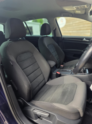 2017 Volkswagen Golf 2.0 Tdi Gt in Blue — image 5