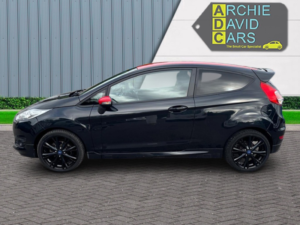 2016 Ford Fiesta 1.0 T Ecoboost Zetec S in Black — image 5