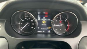 2019 Land Rover Discovery Sport 2.0 Td4 Hse Auto 4WD Euro 6 (s/s) 5dr in Red — image 5