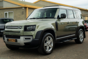 2022 Land Rover Defender 110 3.0 D250 Mhev Se SUV 5dr Diesel Auto 4WD Euro 6 (s/s) (250 Ps) in Green — image 6