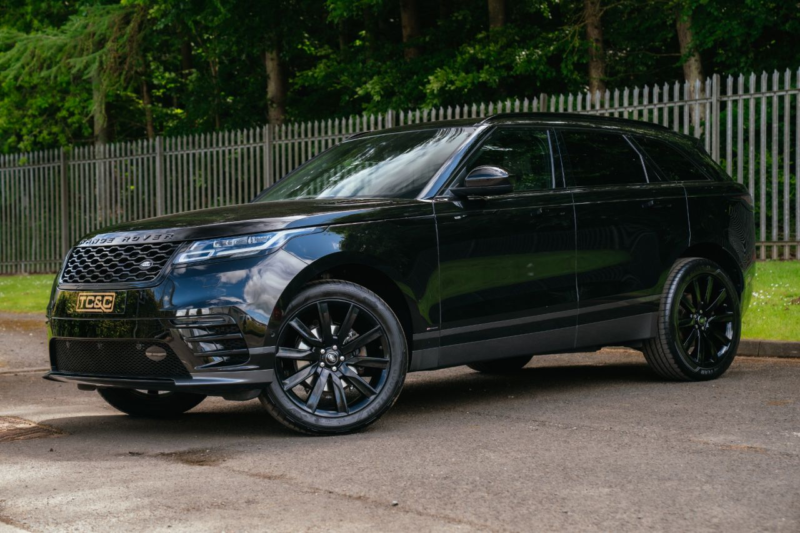 2018 Land Rover Range Rover Velar 2.0 D240 R-Dynamic Hse SUV 5dr Diesel Auto 4WD Euro 6 (s/s) (240 Ps) in Black — image 1