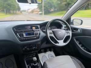 2016 Hyundai I20 1.2 I20 Se 1.2 84ps Bd in Grey — image 3
