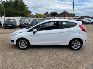 2013 Ford Fiesta 1.0t Ecoboost Zetec Hatchback 3dr Petrol Manual Euro 5 (s/s) (100 Ps) in White — image 4