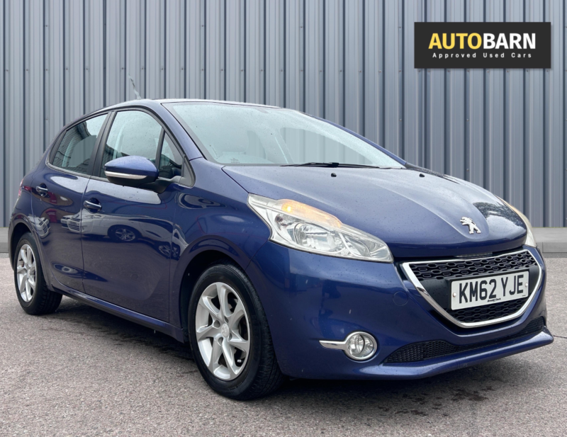 2013 Peugeot 208 1.4 Vti Active Hatchback 5dr Petrol Manual Euro 5 (95 Ps) in Blue — image 1
