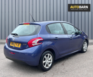 2013 Peugeot 208 1.4 Vti Active Hatchback 5dr Petrol Manual Euro 5 (95 Ps) in Blue — image 5