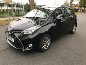 2015 Toyota Yaris 1.33 Dual Vvt-I Icon Euro 5 5dr Euro 5 in Black — image 3