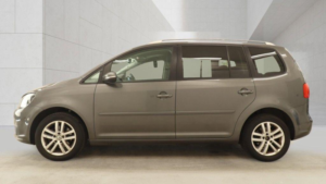 2014 Volkswagen Touran 1.6 Tdi Se Euro 5 5dr in Grey — image 4