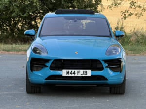 2020 Porsche Macan 2.9 T V6 Gts in Blue — image 2