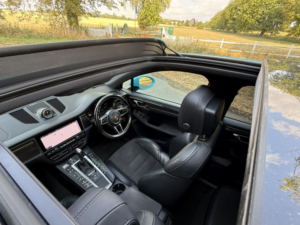 2020 Porsche Macan 2.9 T V6 Gts in Blue — image 5