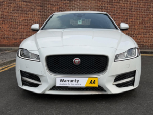 2017 Jaguar Xf 2.0d R-Sport Auto Euro 6 (s/s) 4dr in White — image 4