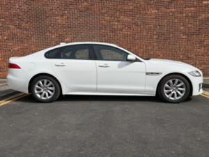 2017 Jaguar Xf 2.0d R-Sport Auto Euro 6 (s/s) 4dr in White — image 6