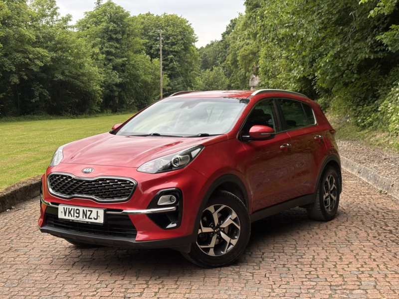 2019 Kia Sportage 1.6 Gdi 2 in Red — image 1