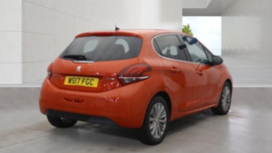 2017 Peugeot 208 1.2 Puretech Allure Orange 5dr 8 Stamps+stunning in Orange — image 4