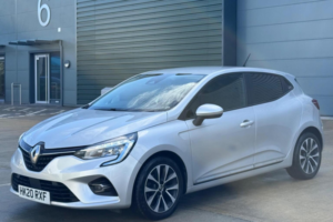 2020 Renault Clio 1.0 Tce Iconic Euro 6 (s/s) 5dr in Silver — image 3