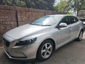 2015 Volvo V40 1.6 T4 Se Lux Nav Powershift Euro 5 (s/s) 5dr in Silver — image 2