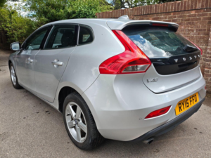 2015 Volvo V40 1.6 T4 Se Lux Nav Powershift Euro 5 (s/s) 5dr in Silver — image 3