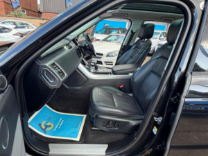 2019 Land Rover Range Rover Sport 3.0 Sd V6 Hse Auto 4WD Euro 6 (s/s) 5dr in Black — image 4