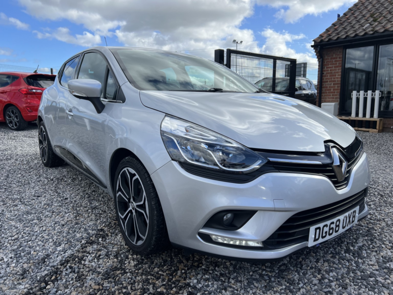 2018 Renault Clio 0.9 Iconic Tce 90 My18 in Silver — image 1