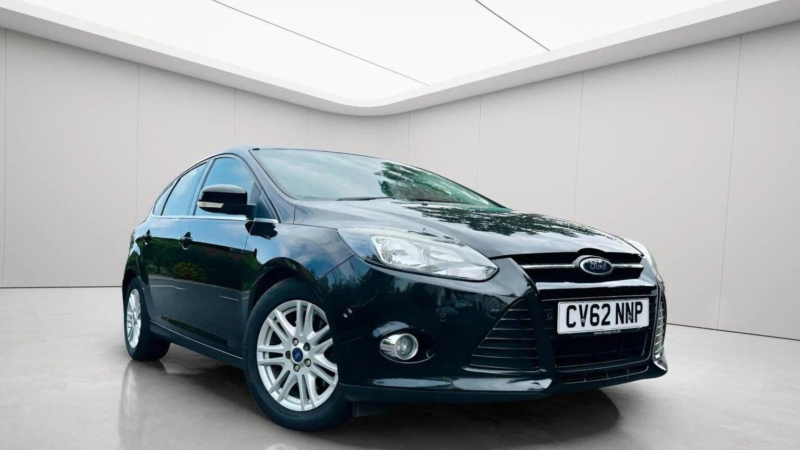 2012 Ford Focus 2.0 Tdci Titanium Powershift Euro 5 5dr in Black — image 1