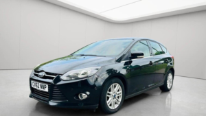 2012 Ford Focus 2.0 Tdci Titanium Powershift Euro 5 5dr in Black — image 2