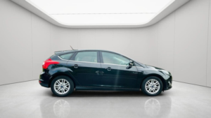 2012 Ford Focus 2.0 Tdci Titanium Powershift Euro 5 5dr in Black — image 4