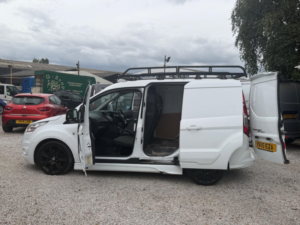 2015 Ford Transit Connect 1.6 Tdci 200 Limited L1 H1 4dr in White — image 4